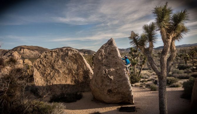 bouldering in hidden valley joshua tree national park